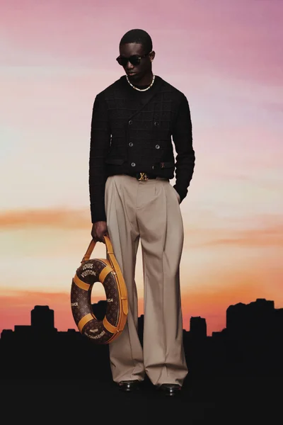 Look 14